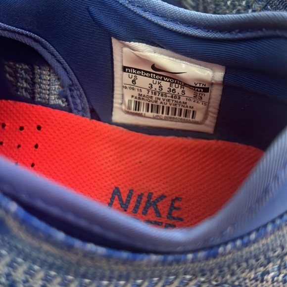 Blue Nike Frees! Only worn once! - Picture 4 of 5